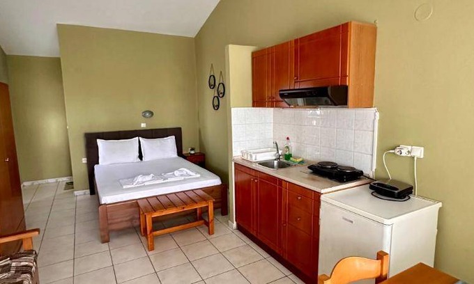 Keramoti Apartment | 40 m² Serviced apartment ∙ 3 guests