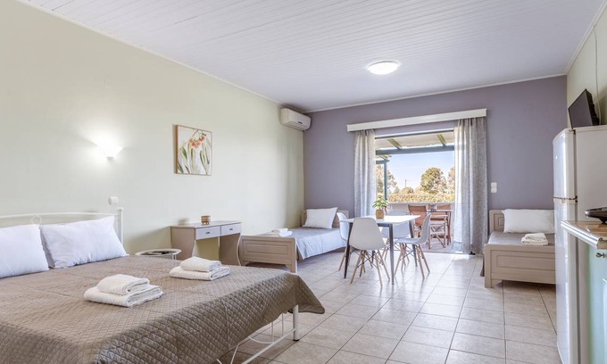 Kiparissia Apartment | 40 m² Studio flat ∙ 1 bedroom ∙ 4 guests