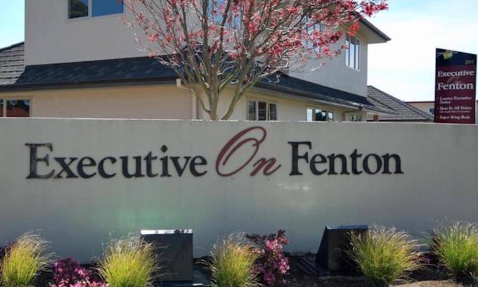 Fenton Street Hotel | 42 m² Motel ∙ 127 guests