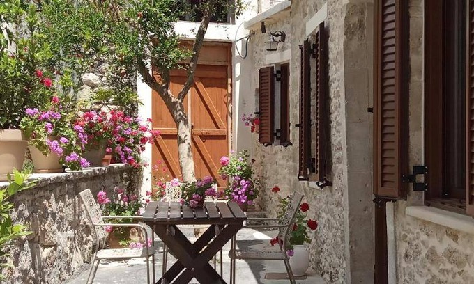Choudetsi Villa | 44 m² Villa ∙ 1 bedroom ∙ 4 guests