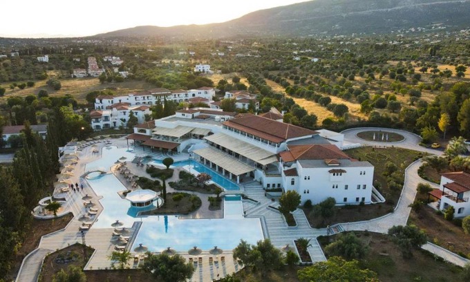 Eretria Hotel | 45 m² Hotel ∙ 6 guests