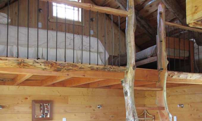 Waiotahi Cabin | 4WD Off the grid timber cabin, Panoramic views, Lovers nook !