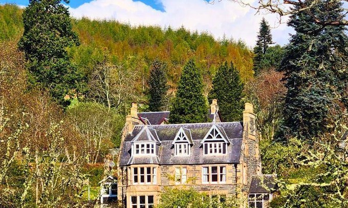 Strathpeffer Hotel | 50 m² Hotel ∙ 3 bedrooms ∙ 6 guests
