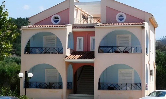 Zakharo Apartment | 60 m² Serviced apartment ∙ 127 guests