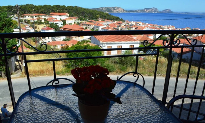 Pylos Apartment | 62 m² Apartment ∙ 2 bedrooms ∙ 6 guests