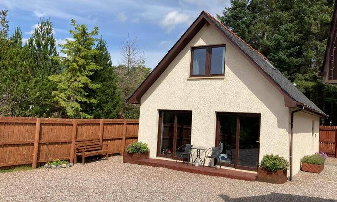 Spean Bridge Apartment | 65 m² Apartment ∙ 2 bedrooms ∙ 3 guests