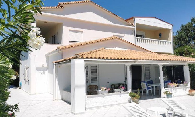 Katakolo Apartment | 66 m² Apartment ∙ 2 bedrooms ∙ 5 guests