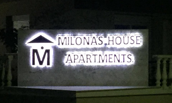 Paralia Dionysiou Apartment | 68 m² Apartment ∙ 2 bedrooms ∙ 127 guests