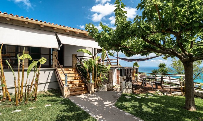 Ratzakli Villa | 70 m² Villa ∙ 2 bedrooms ∙ 4 guests