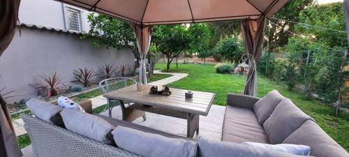 Katakolo Villa | 70 m² Villa ∙ 3 bedrooms ∙ 9 guests