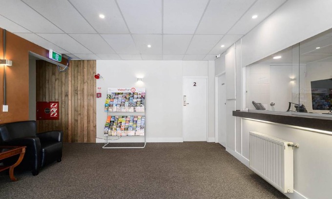 Fenton Street Hotel | 74 m² Motel ∙ 3 bedrooms ∙ 7 guests