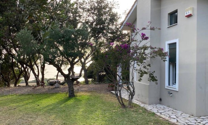 Katakolo House | 75 m² House ∙ 2 bedrooms ∙ 4 guests