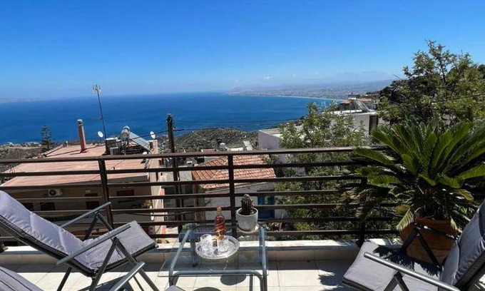 Rodhia House | 75 m² House ∙ 2 bedrooms ∙ 2 guests