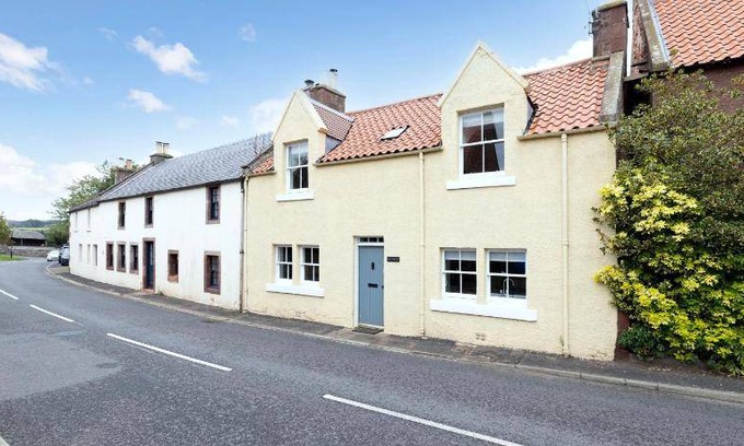 Dunbar House | 76 m² House ∙ 2 bedrooms ∙ 4 guests