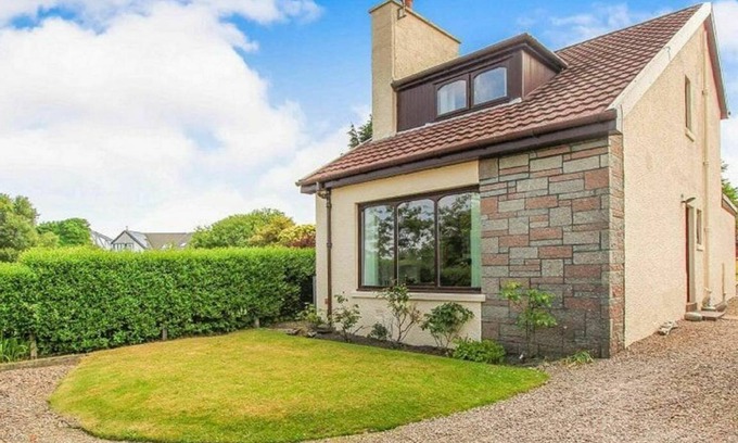 Connel Other | 78 m² Accommodation ∙ 3 bedrooms ∙ 6 guests