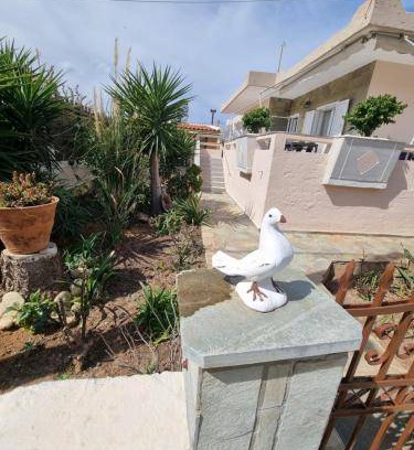 Gournai House | 79 m² House ∙ 2 bedrooms ∙ 5 guests