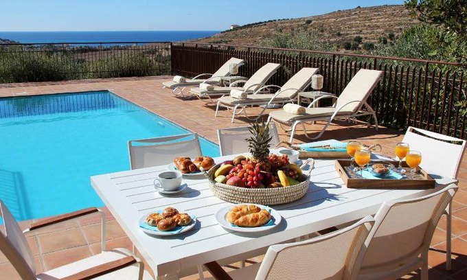 Kalamaki Resort | 80 m² Resort ∙ 2 bedrooms ∙ 6 guests