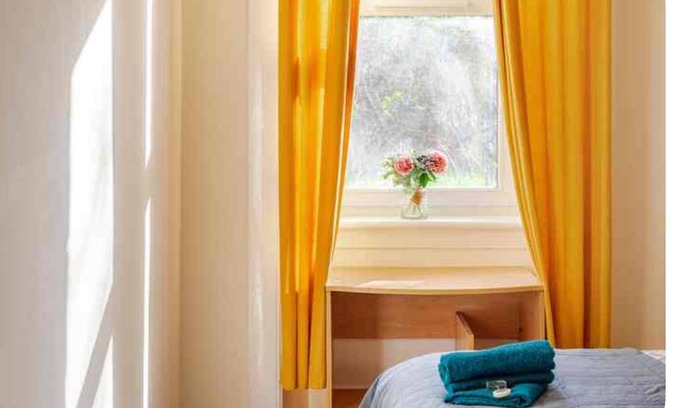 Dalry Apartment | 85 m² Apartment ∙ 3 bedrooms ∙ 10 guests