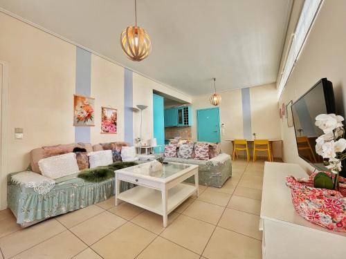 Elliniko-Argyroupoli Apartment | 90 m² Apartment ∙ 2 bedrooms ∙ 4 guests