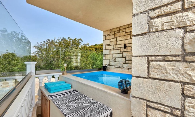 Plati House | 90 m² Finca ∙ 1 bedroom ∙ 4 guests