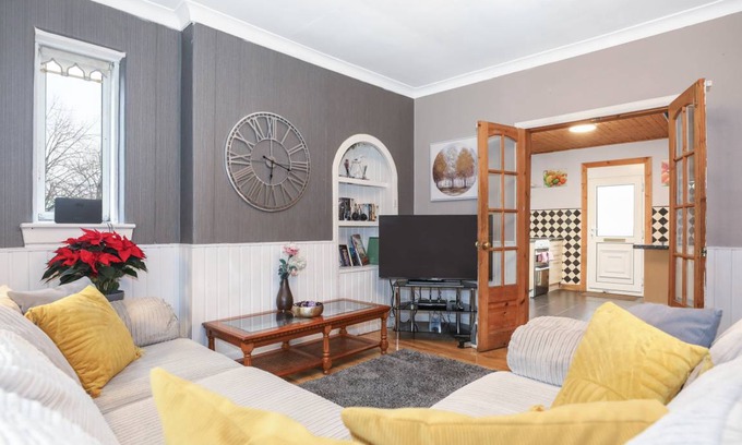 Gilmerton House | 90 m² House ∙ 4 bedrooms ∙ 12 guests
