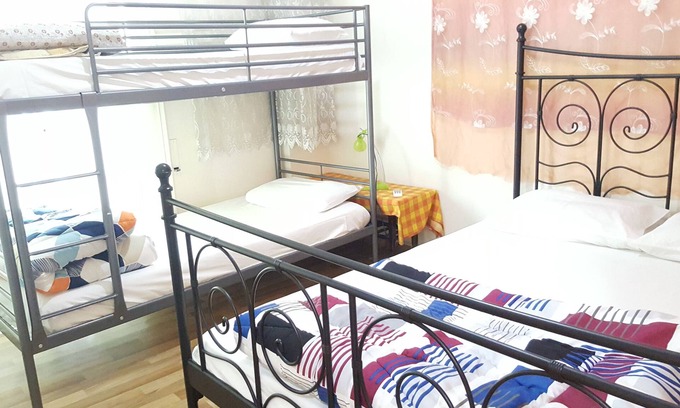 Athens City Centre Apartment | Acropolis Max16pax 3BR Wifi Metro Cafe&Shops AC