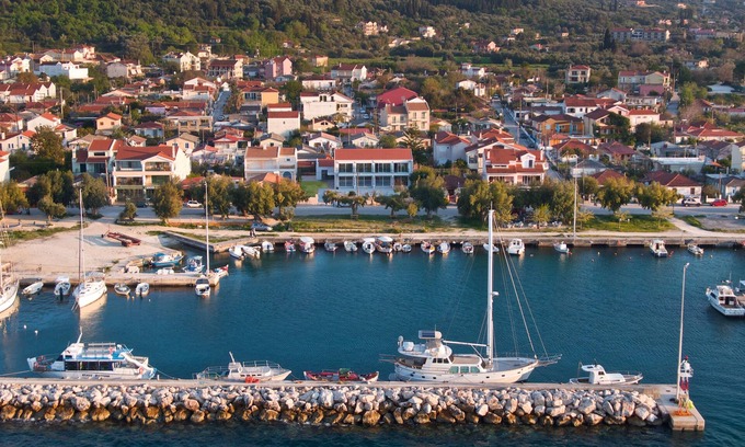 Sami House | Alancia Suites