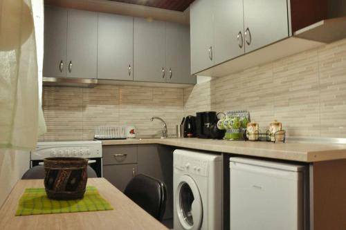 Komotini Apartment | Apartment ∙ 2 bedrooms ∙ 5 guests