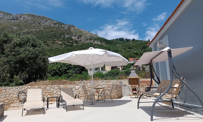 Kolaitis House | Artemis Traditional House