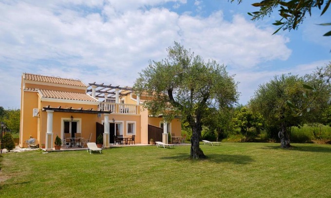 Roda Apartment | Ballas Paradise