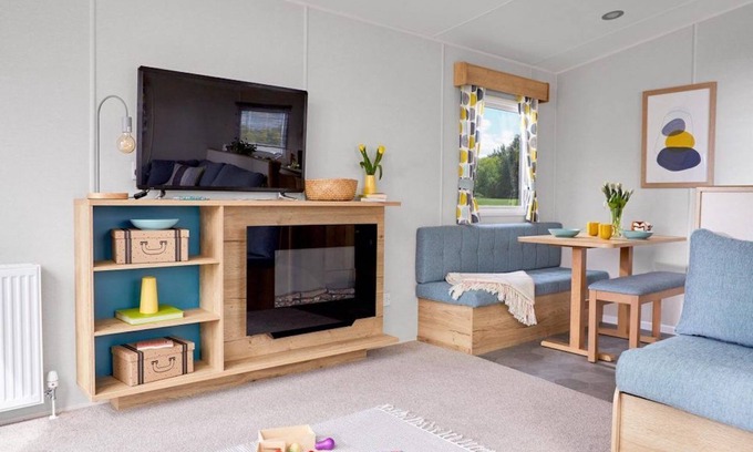 Dunbar House | Beautiful 2 Bedroom Caravan On A Fantastic, Popular Site
