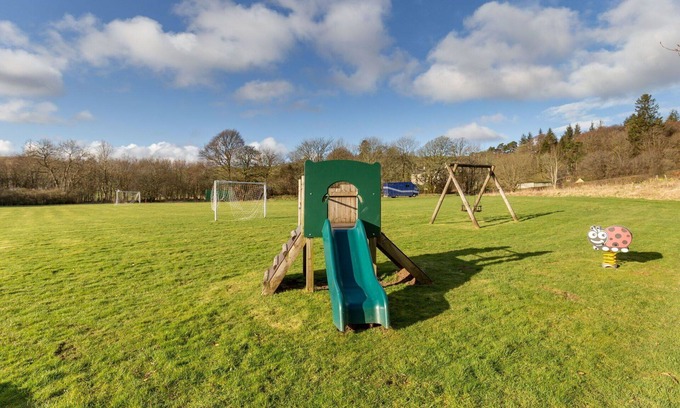 Maybole House | Beautiful private villa for 4 people with WIFI and TV