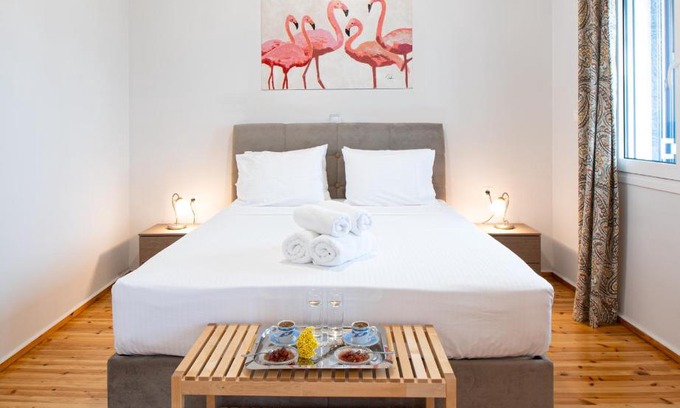 Foinikounta Apartment | Blue Window