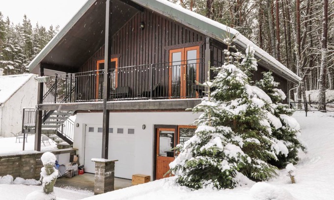 Kingussie Cottage | Cabin ∙ 1 bedroom ∙ 2 guests