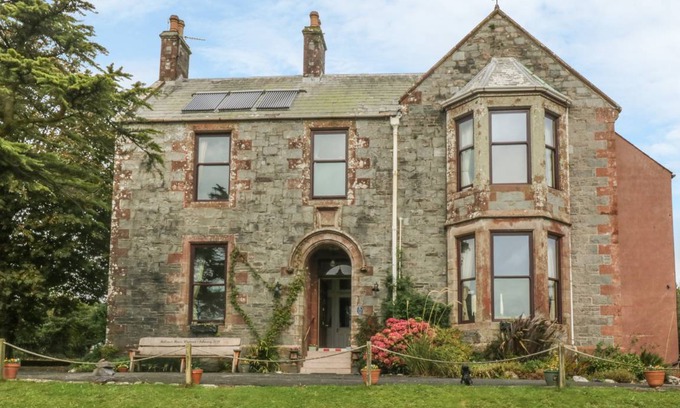 Wigtown Cottage | Cabin ∙ 1 bedroom ∙ 2 guests