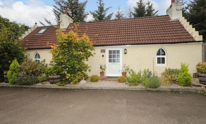 Mey Cottage | Cabin ∙ 1 bedroom ∙ 2 guests