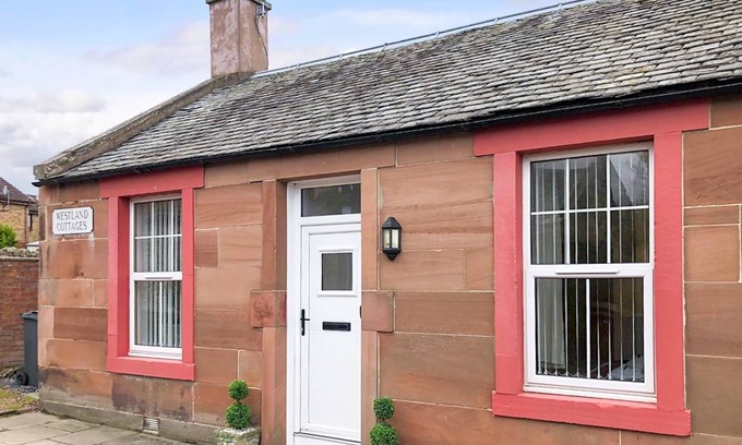 Gilmerton Cottage | Cabin ∙ 1 bedroom ∙ 4 guests