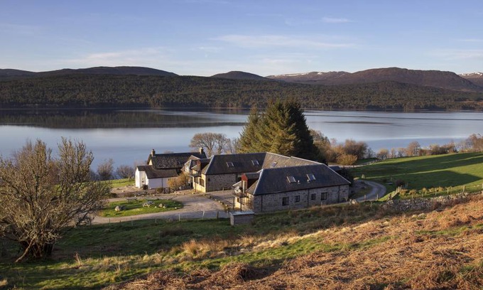 Killichonan Cottage | Cabin ∙ 2 bedrooms ∙ 4 guests