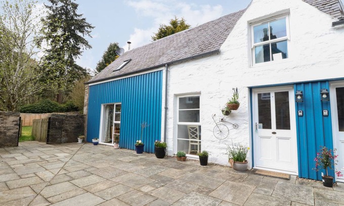 Strathtay Cottage | Cabin ∙ 2 bedrooms ∙ 4 guests
