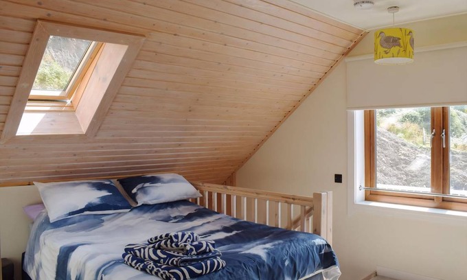 Lendalfoot Cottage | Cabin ∙ 2 bedrooms ∙ 4 guests