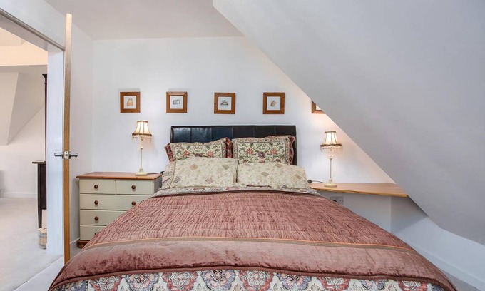 Auchtermuchty Cottage | Cabin ∙ 2 bedrooms ∙ 4 guests