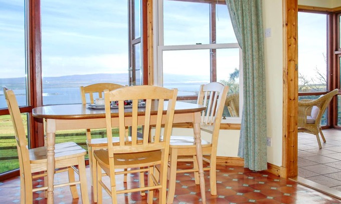 Fortrose Cottage | Cabin ∙ 2 bedrooms ∙ 4 guests