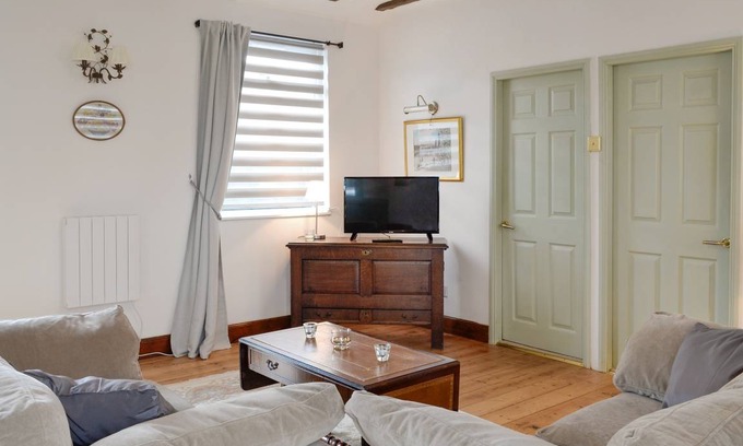 Drummore Cottage | Cabin ∙ 2 bedrooms ∙ 4 guests