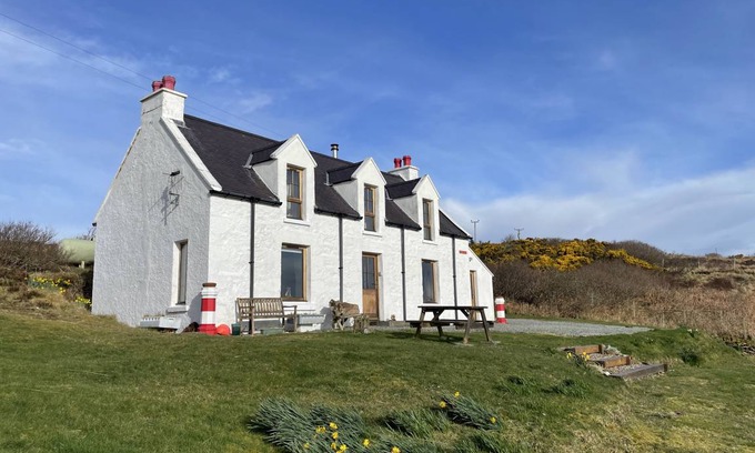 Colbost Cottage | Cabin ∙ 2 bedrooms ∙ 4 guests