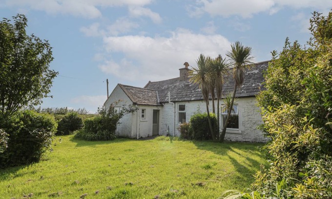 Carsethorn Cottage | Cabin ∙ 2 bedrooms ∙ 4 guests