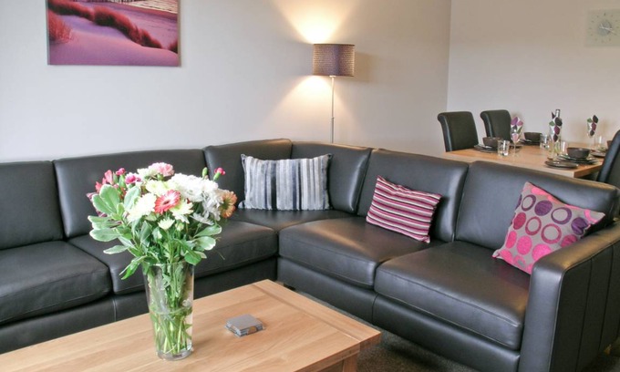 Oban Cottage | Cabin ∙ 2 bedrooms ∙ 4 guests