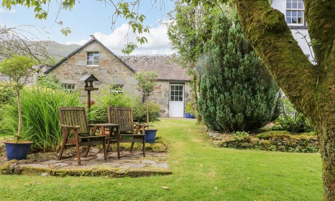 Lochearnhead Cottage | Cabin ∙ 2 bedrooms ∙ 5 guests