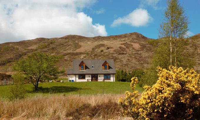 Kyle Cottage | Cabin ∙ 3 bedrooms ∙ 6 guests