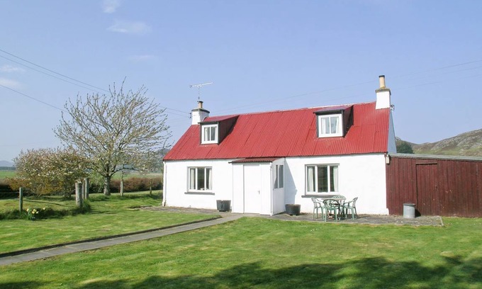 Croachy Cottage | Cabin ∙ 3 bedrooms ∙ 4 guests