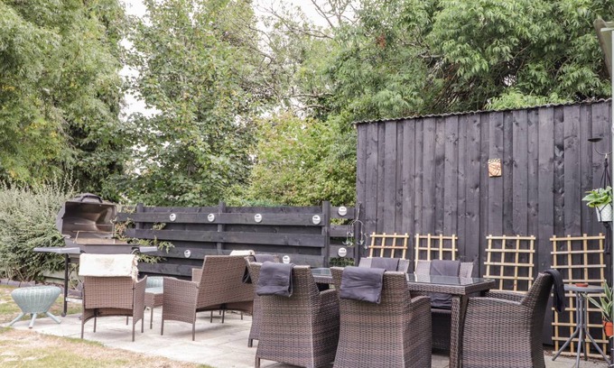 Inverness City Centre Cottage | Cabin ∙ 5 bedrooms ∙ 9 guests